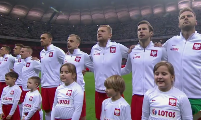 Reprezentacja Polski podczas hymnu