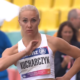 Karolina Kucharczyk przygotowuje się do swojej próby