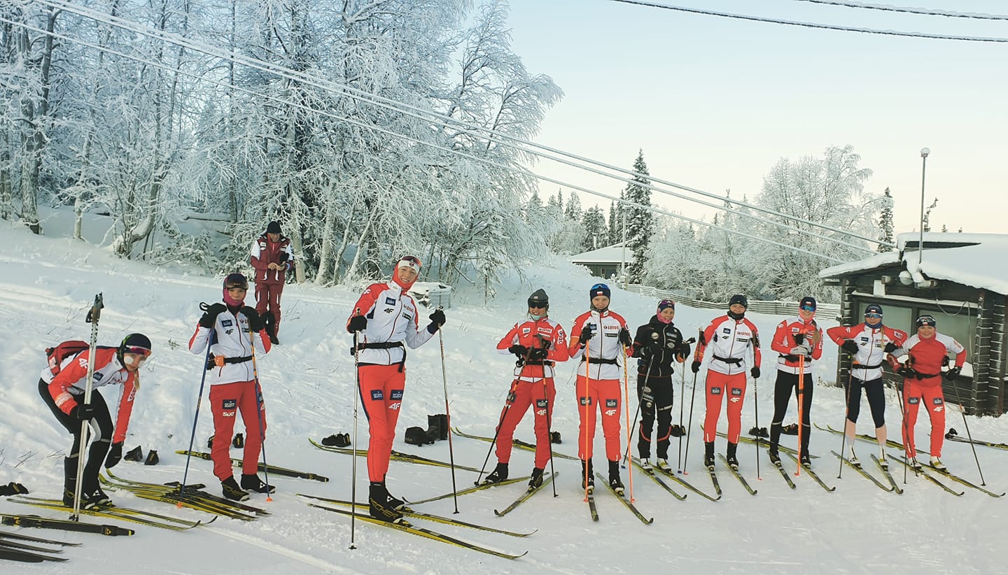 Biegaczki narciarski - Justyna Kowalczyk, Karolina Kukuczka, Eliza Rucka, Karolina Kaleta, Magda Kobielusz, Hania Popko, Patricija Eiduka, Ewelina Kołodziej, Weronika Kaleta, Iza Marcisz i Monika Skinder